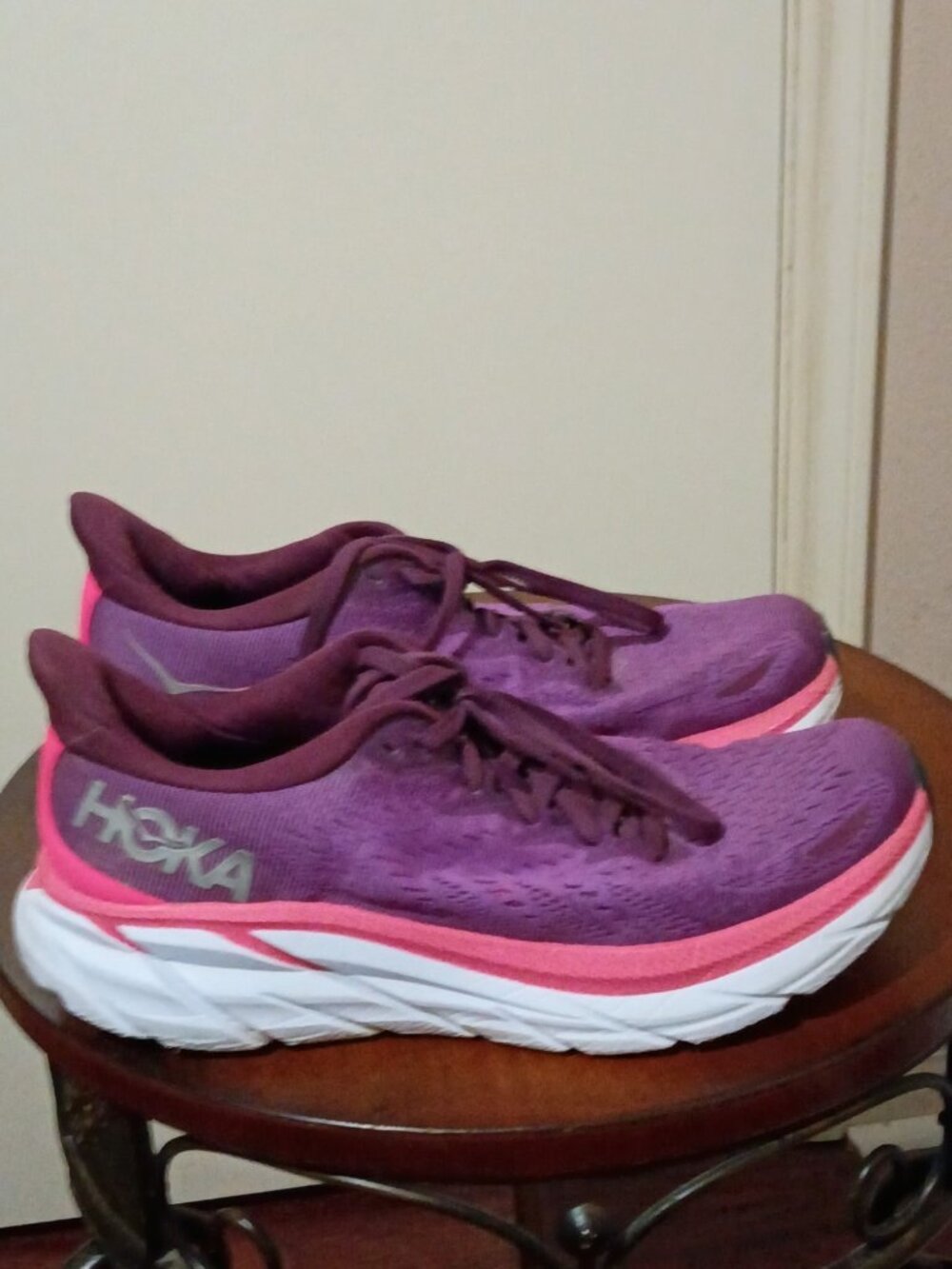 Women's Hoka One One Clifton 8 Beauty berry Running Shoes 1119394-GWBY Size 8.5B